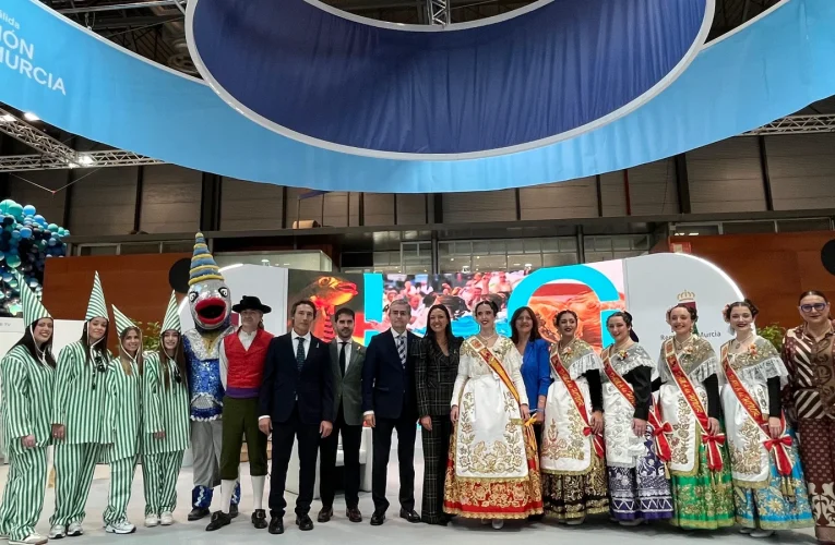 Sita Abellán y Javier Pujante: rostros del 175 aniversario del Entierro de la Sardina